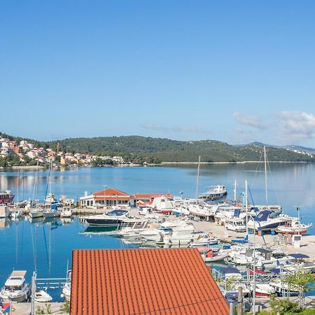 Seaside Apartments With A Swimming Pool Okrug Gornji, Ciovo - 11374 Trogir Dış mekan fotoğraf